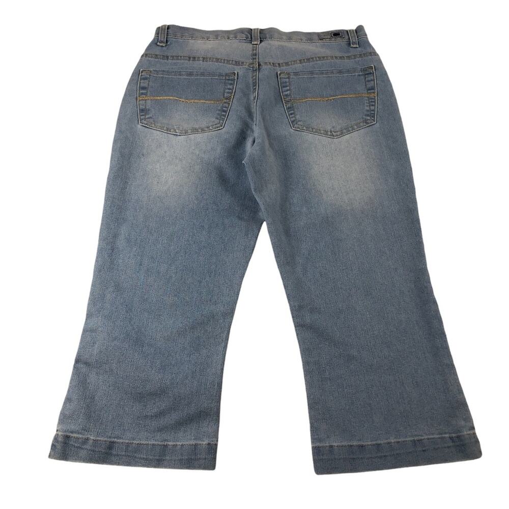 Bandolino Blu light blue Capri jeans size 6